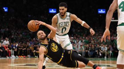 Warriors Optimistic After Steph Curry Re-Aggravates Foot Sprain