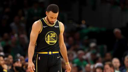 Warriors’ Stephen Curry Makes Final Decision on His Game 4 Status