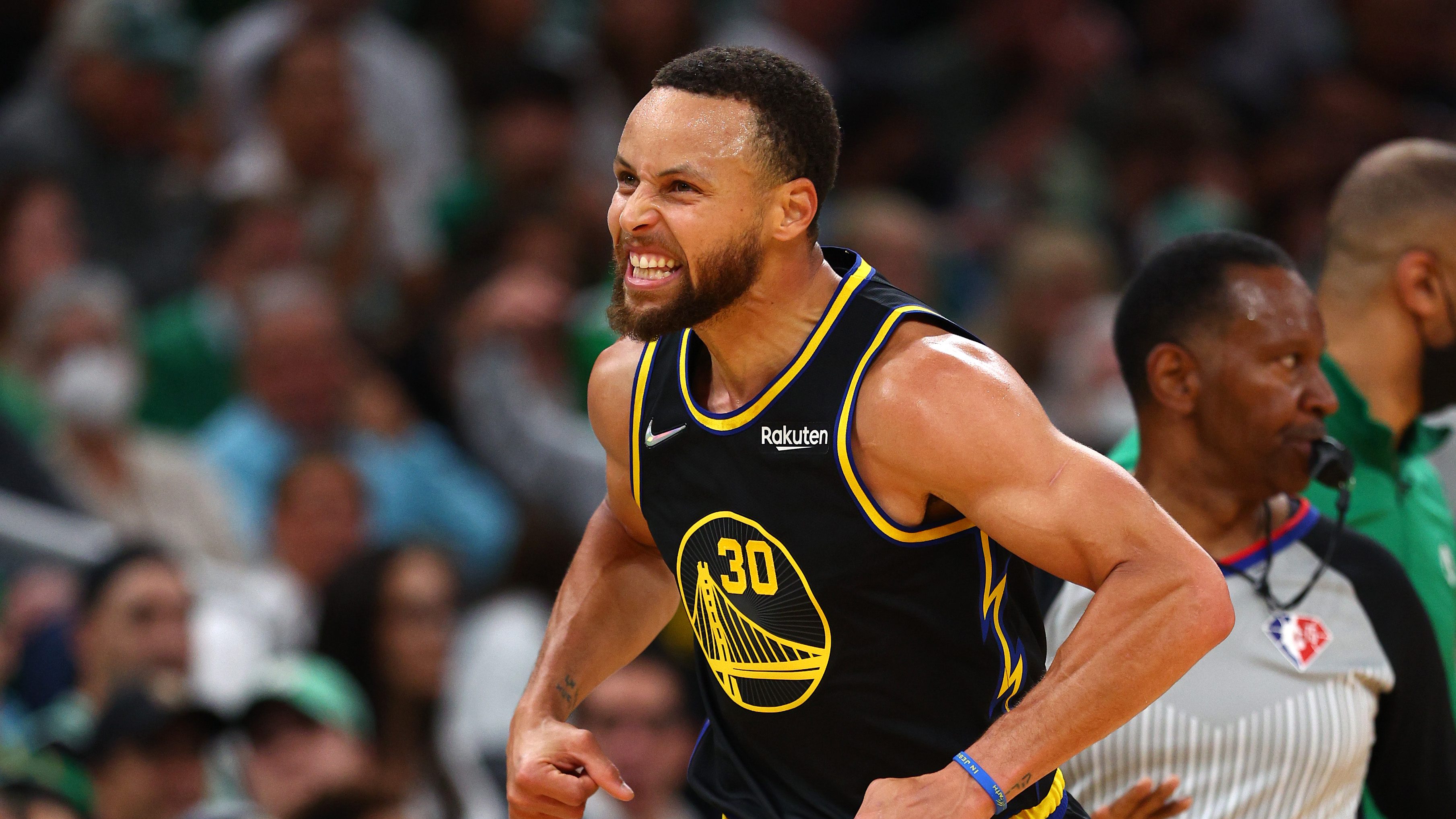 Warriors Steph Curry Sounds Off on Game 4 Win, Boston Fans