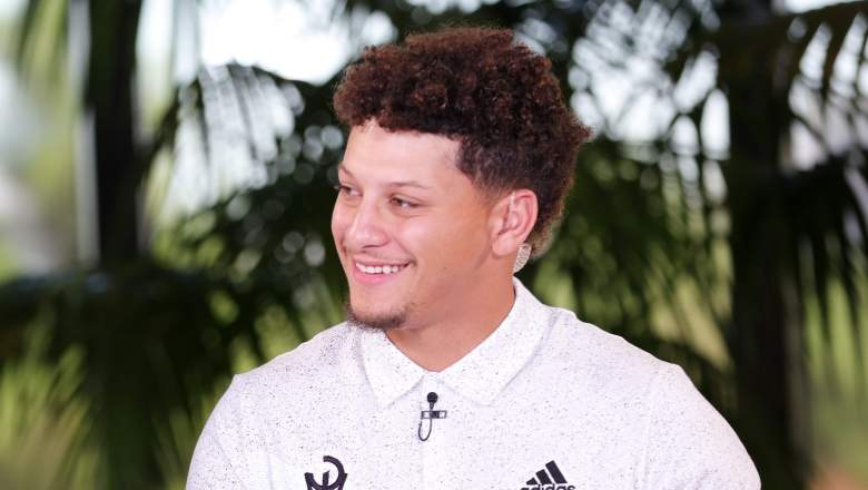 Giants QBs Facetimed Patrick Mahomes for Playbook Help | Heavy.com