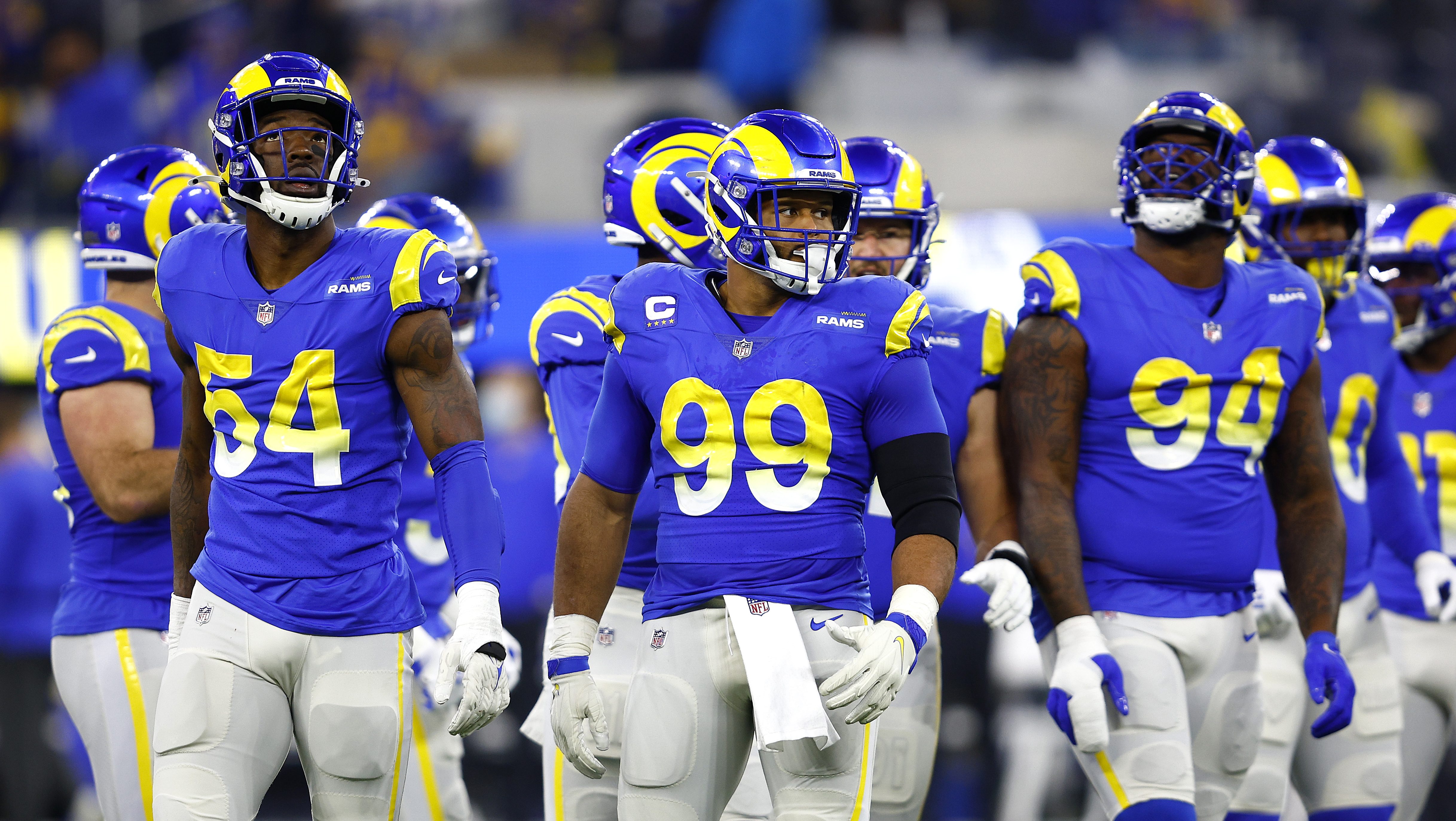 New Rams edge rusher Takk McKinley adds depth