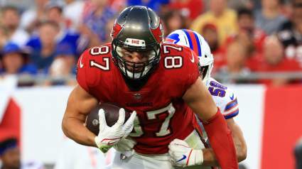 Former Bills Rival Rob Gronkowski Visits Buffalo After Announcing Retirement