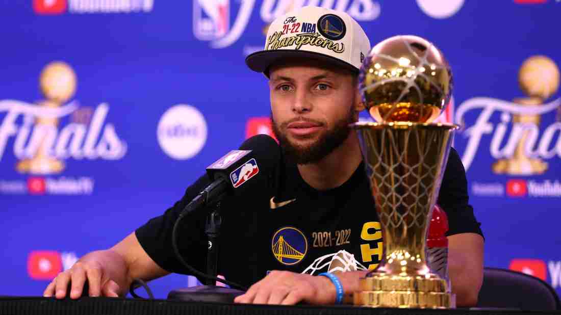 Warriors' Curry Gets Honest on Winning Title After Durant