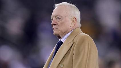 Cowboys Insider Drops Bleak Report on Offensive Star’s Contract Talks