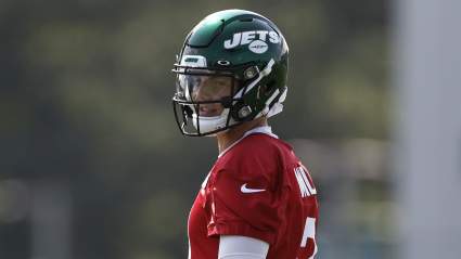 Jets’ Zach Wilson Spends Memorial Day Weekend With 3 Teammates [LOOK]