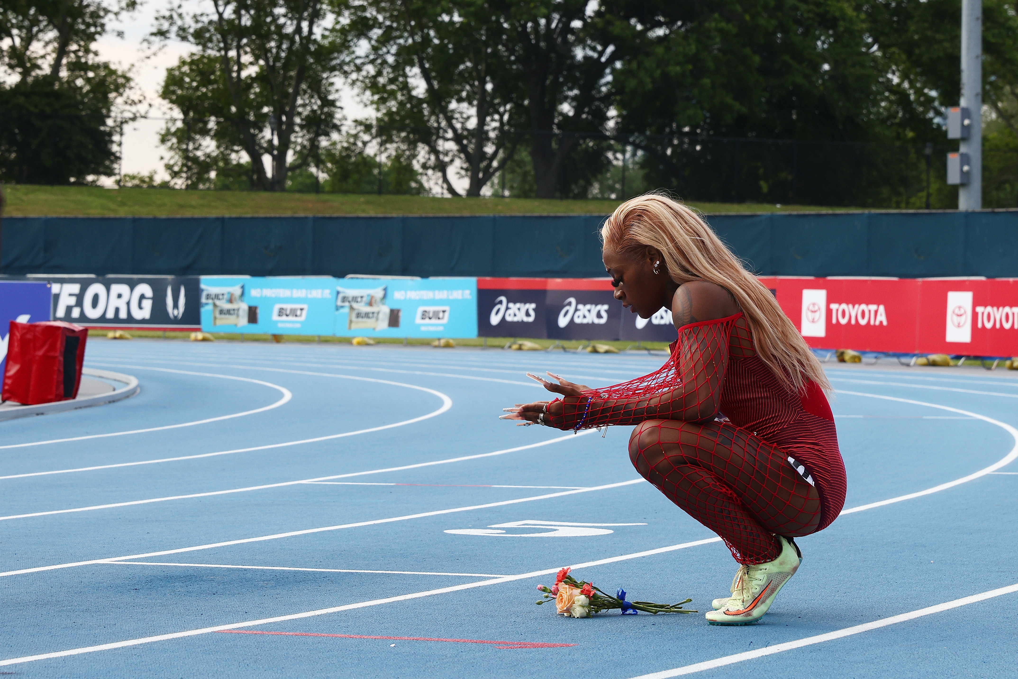 Sha Carri Richardson s Outfit at NYC Grand Prix PHOTOS