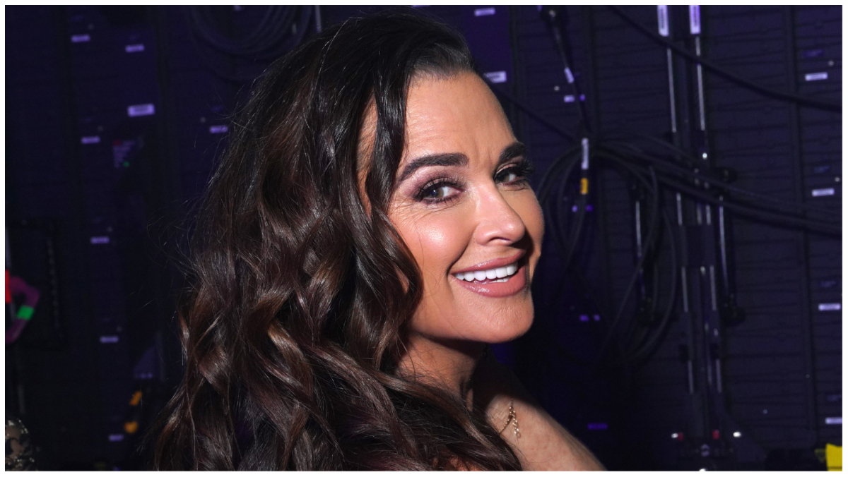 RHOBH Fans Drag Kyle Richards for Starting Embarrassing Blowout