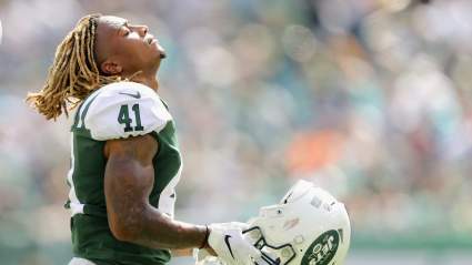 Polarizing Ex-Jets Starter Abruptly Retires After 11-Year Career
