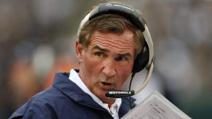 Broncos Legend Mike Shanahan Praised by HOFer After Special Recognition