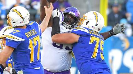 Bears Bring Super Bowl-Winning Veteran With Local Ties in for Tryout