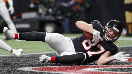 Eagles Make 7 Roster Moves: Sign Ex-Falcons ‘Secret Weapon’