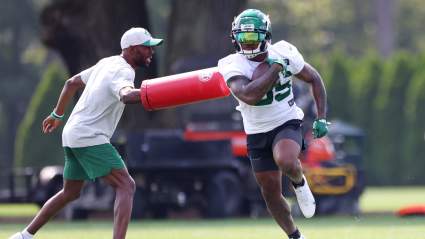 Ex-Jets Playmaker Signs New Deal With AFC Contender