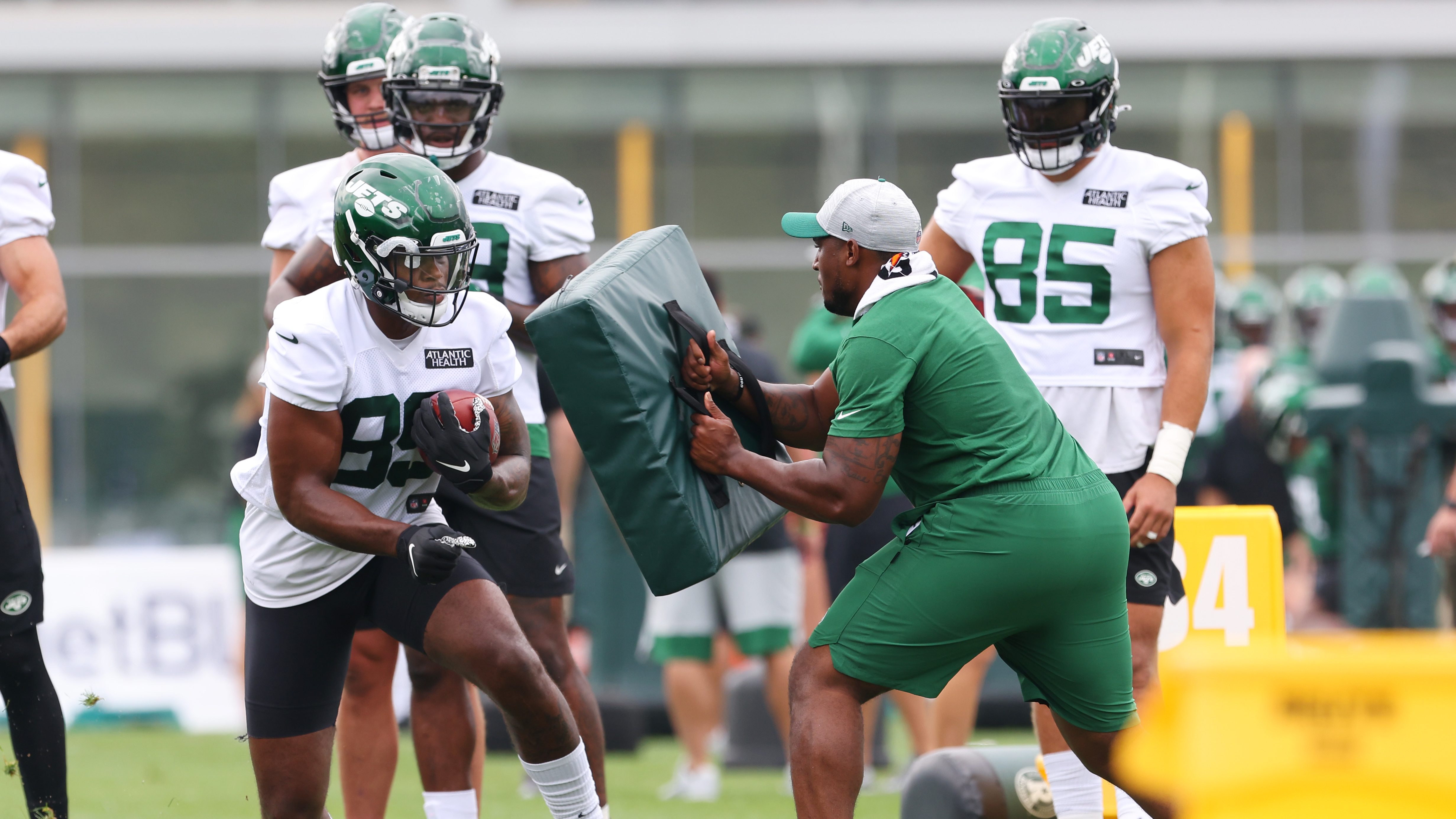 Jeremy Ruckert trying to play catch-up in first Jets training camp