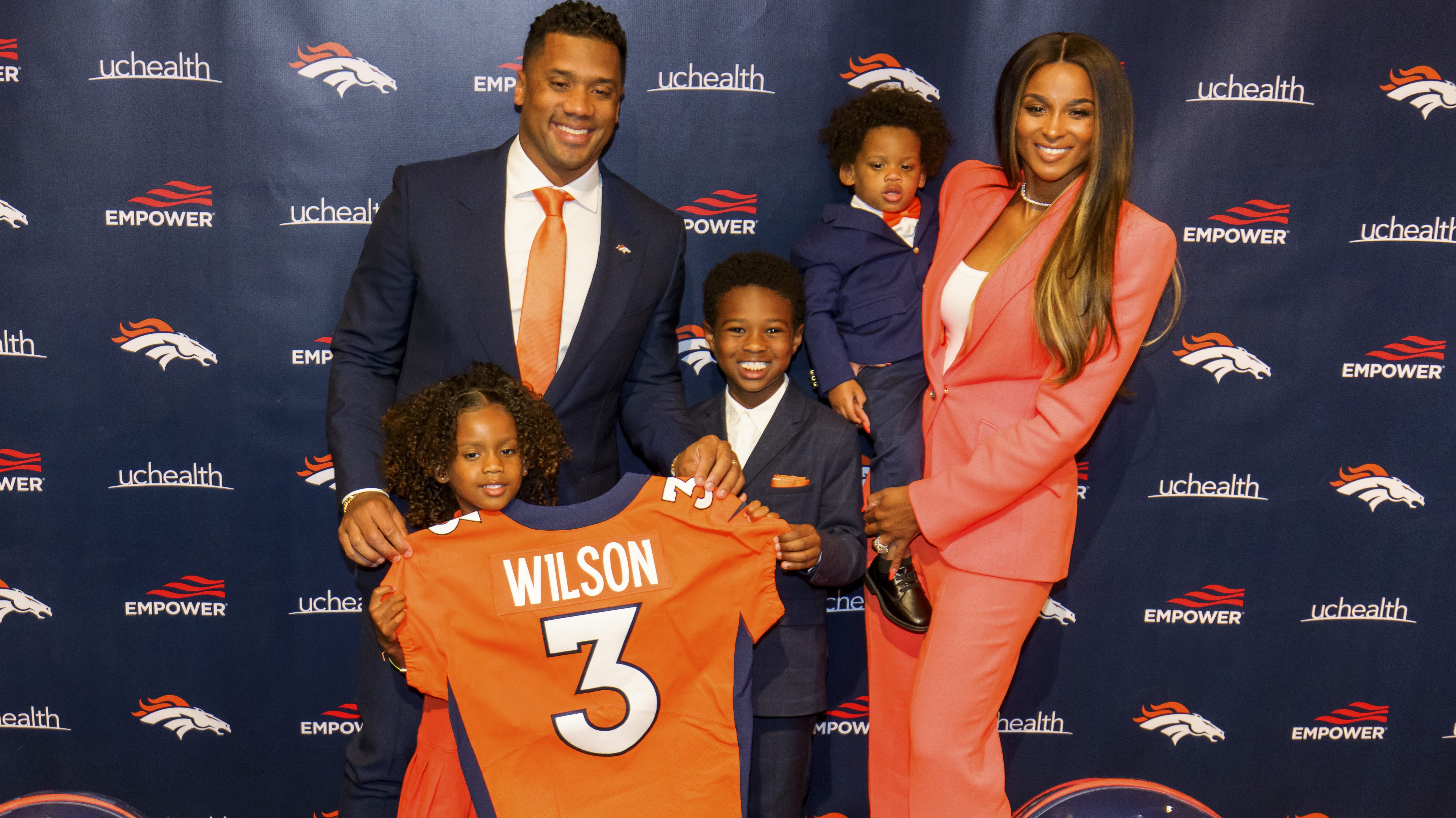 Broncos’ Russell Wilson Workout With Stepson Goes Viral | Heavy.com