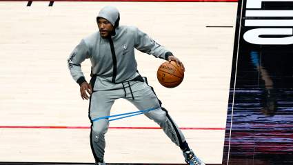 NBA Exec Pushes Lakers to Target Young Guard if Blockbuster Trade Falls Through