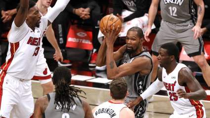 Proposed Kevin Durant Trade Gives Nets Massive 2-Player, 3-Draft-Pick Haul