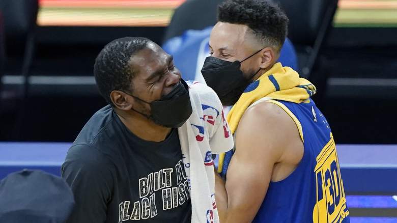 Kevin Durant, left, and the Warriors' Stephen Curry