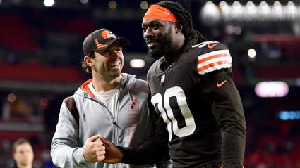 Browns DE Jadeveon Clowney Drops Strong Statement on Baker Mayfield