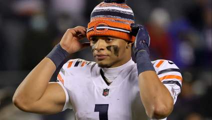 Bears Coach Has No ‘Fondness’ for Justin Fields, Analyst Says