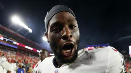 Ex-Big Money Jets Free Agent Set to Punch Hall of Famer in the Face