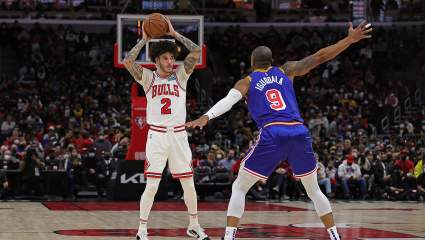 Lavar Ball Gives Promising Injury Update on Lonzo Ball