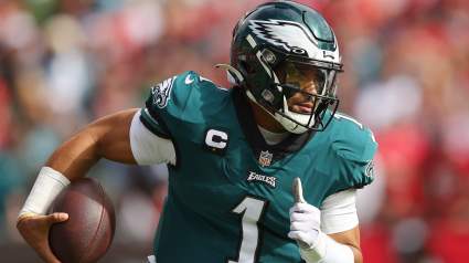 Eagles Star Sounds Off on Jalen Hurts: ‘Not Going to Make Every Throw’