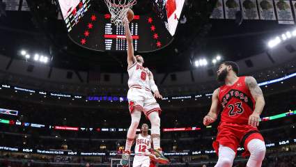 Bulls Star Back to Slam Dunk Championship Form in Viral Clip