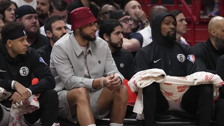 Ben Simmons (center) of the Brooklyn Nets