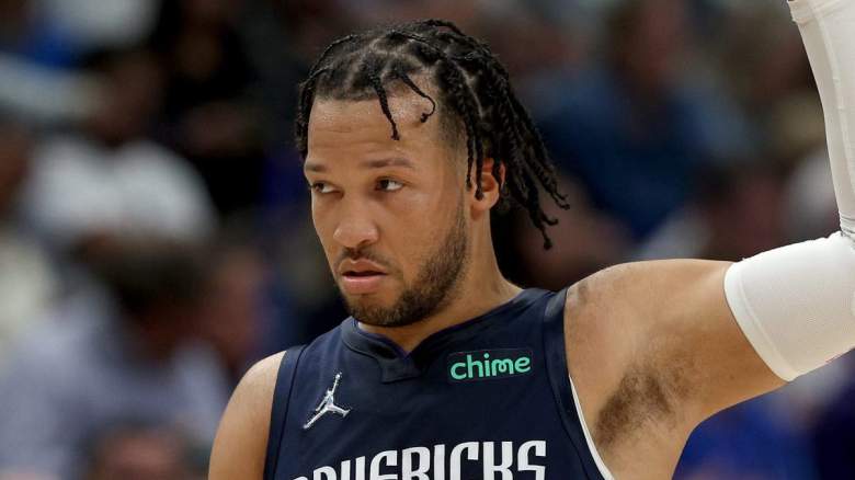 Jalen Brunson shows off the jersey Luka had customized for him : r