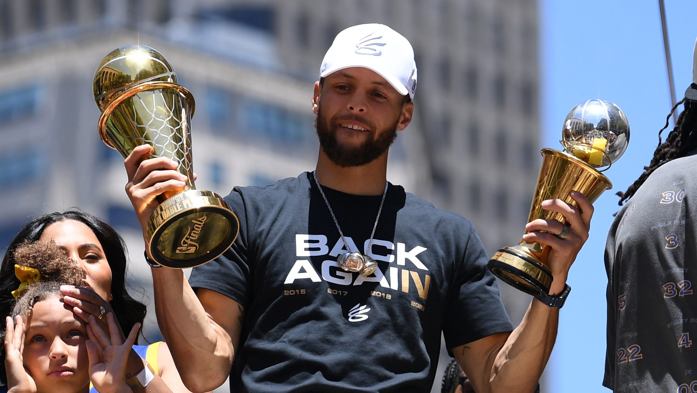 Warriors' Stephen Curry loves U.S. Open trophy