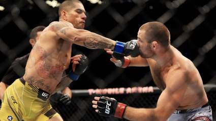 MMA World Explodes Over Alex Pereira’s ‘Touch of Death’ at UFC 276