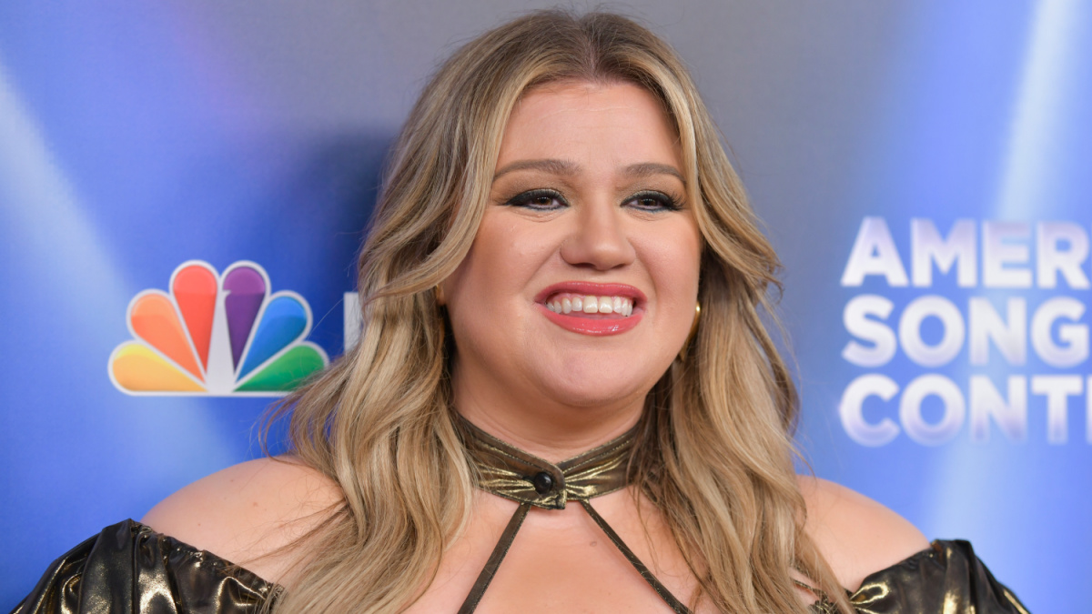 Kelly Clarkson at 2022 NBC event
