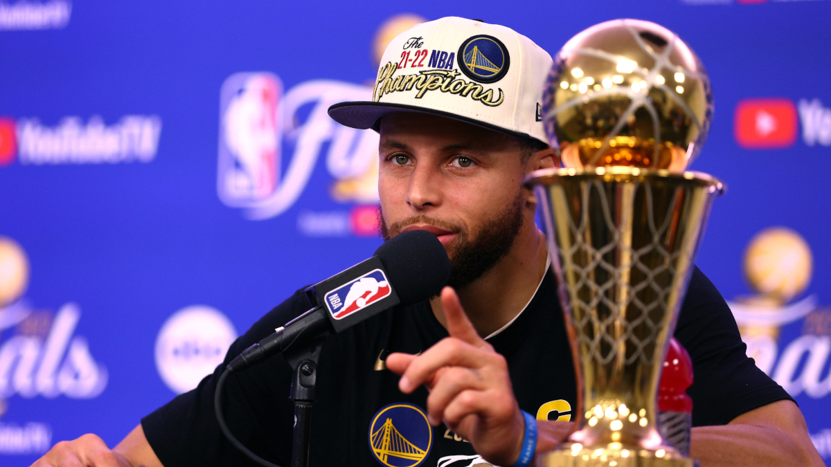 Warriors Rumors: Steph Gets Assist From Drake, Peyton Manning