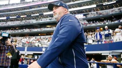 Cowboys Signing Ex-Patriots LB Amid Free Agency Rumors