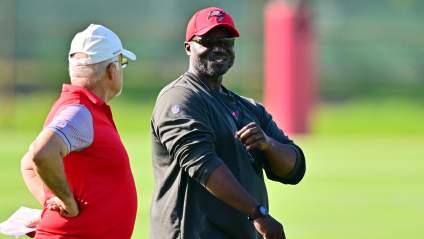 Buccaneers Cut Tight End Prior to Signing Julio Jones