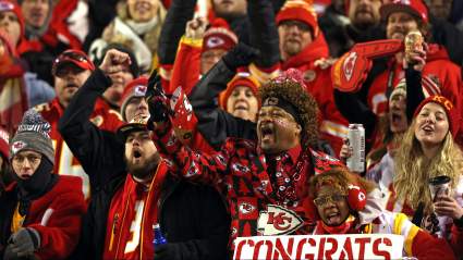 Chiefs Tie With Cowboys in New Team Study