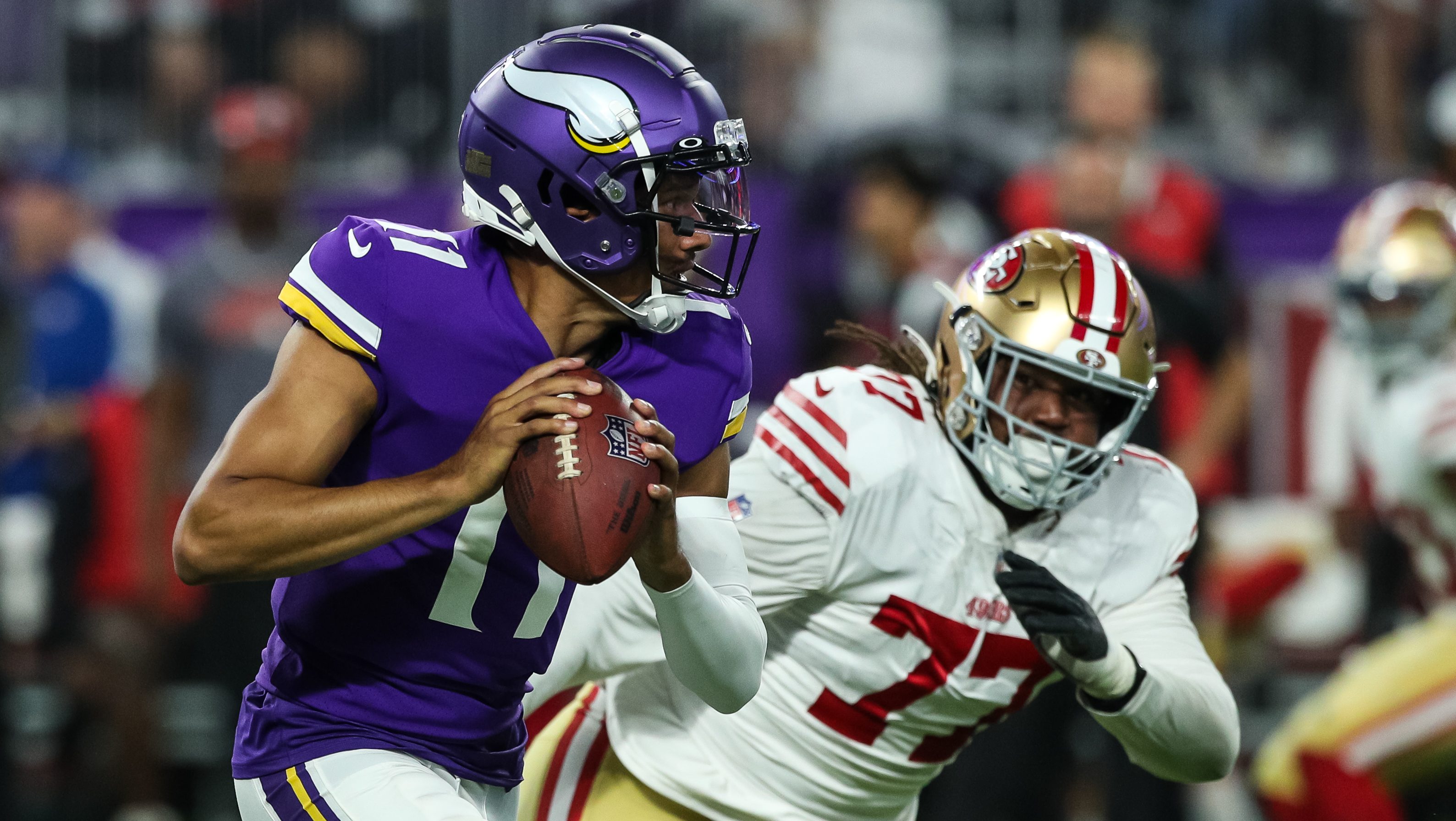 VIKINGS: 2 surprise preseason roster cuts before Week 1