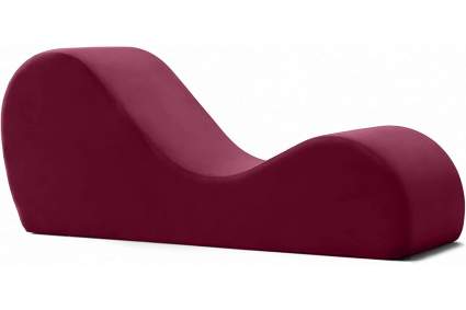 Red curvy chaise