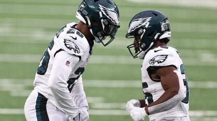 Eagles RB Enters Concussion Protocol, 6 Players Miss Practice