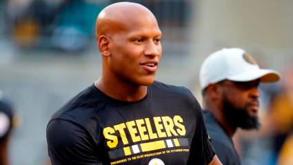 Ex-Steelers Star Ryan Shazier Visits 8-Year-Old Highland Park Victim