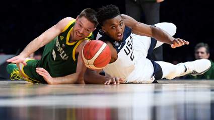 ‘Unraveling’ Lakers Have Advantage in Blockbuster for $163 Million Star: Execs