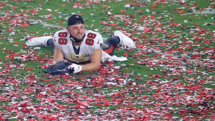 Chiefs Urged to Sign ‘High-Quality’ TE to Replace Injured Blake Bell