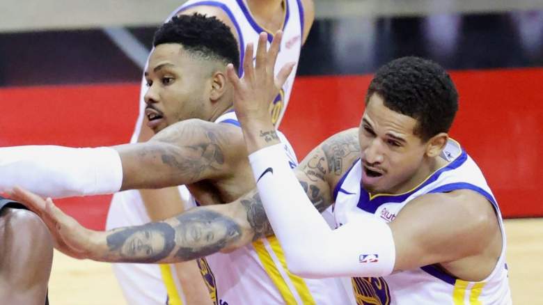 Kent Bazemore and Juan Toscano-Anderson of the Golden State Warriors.