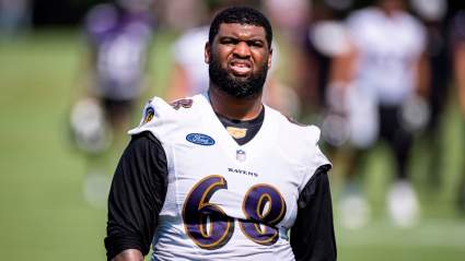 Steelers Sign Former Ravens, Sooners Offensive Tackle
