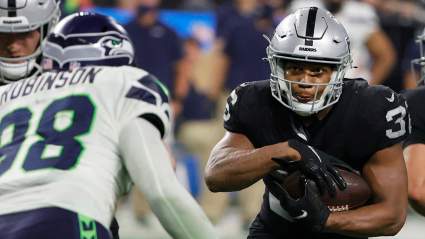Ex-Raiders RB Signs With Texans