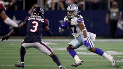 Broncos Sign Ex-Cowboys RB: Report
