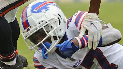 Twitter Strongly Reacts to Giants Claiming Ex-Bills Cornerback