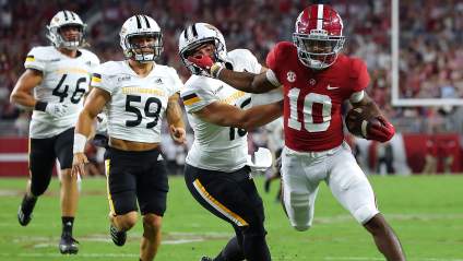 Alabama Receiver Breaks Foot During Practice