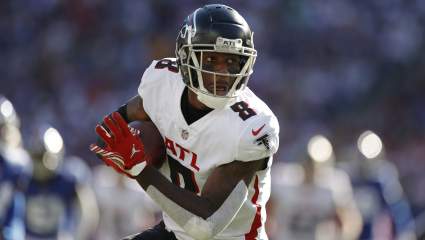 Falcons’ TE Kyle Pitts Makes ‘Unicorn’ Catch at Camp [WATCH]