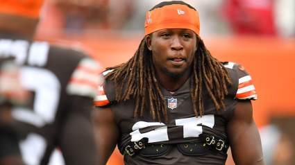 RB Kareem Hunt Makes Final Call on Trade Standoff With Browns
